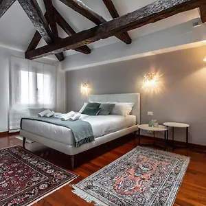 https://san-pantalon-luxury-penthouse-rr.hotelslidodijesolo.com